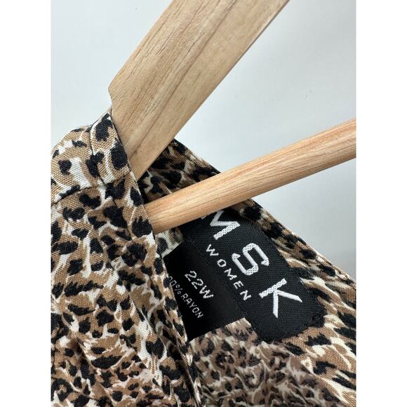 MSK Women Midi Dress Women 22W Rayon Leopard Print Sleeveless Smocked Button - Picture 6 of 6